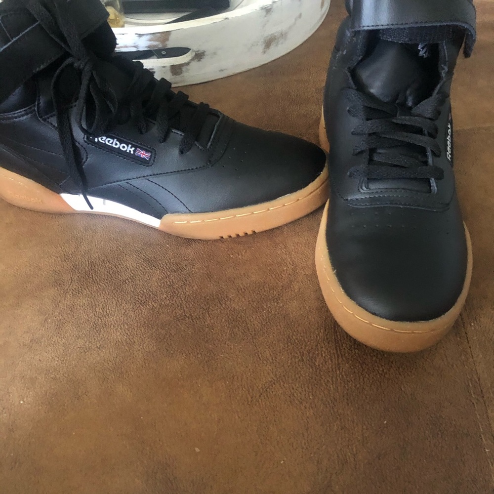 Classic Hot Too Reebok - Picture 3 of 4